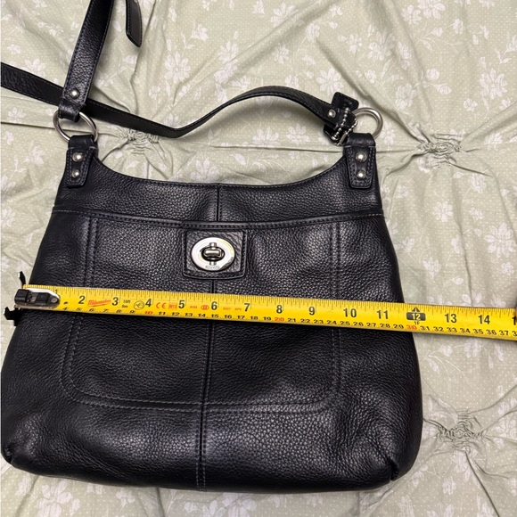 Coach Penelope Turn Lock Purse - Picture 6 of 11
